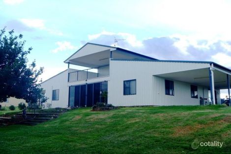 74 Willis Rd, Meringandan West, QLD 4352