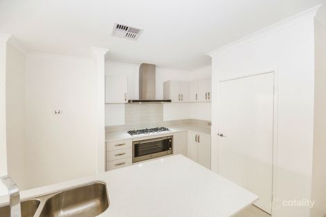 4c Wychcross St, Westminster, WA 6061