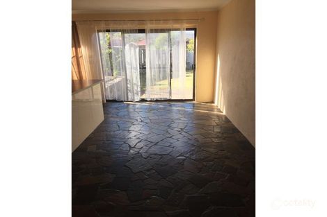 Property photo of 32 Bungendore Road Queanbeyan East NSW 2620
