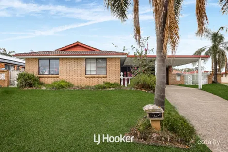 Property photo of 19 Lenton Crescent Oakhurst NSW 2761
