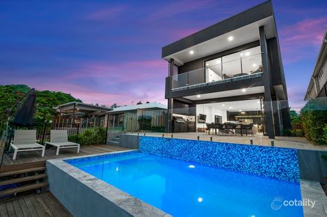 Property photo of 2/17 Bombala Street Broadbeach Waters QLD 4218