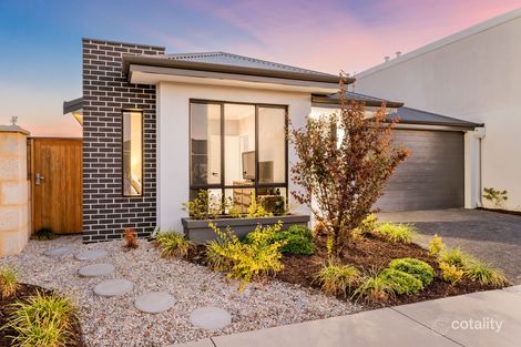 18 Beethoven St, Banksia Grove, WA 6031
