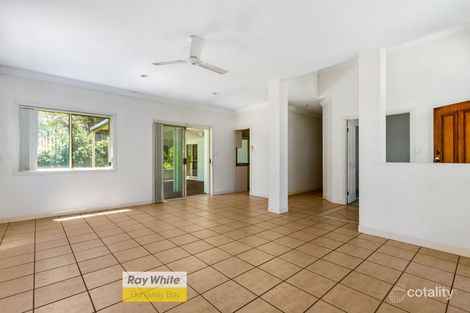 Property photo of 6 Herington Close Arundel QLD 4214