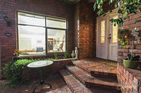 Property photo of 6 Elfreda Avenue Sorrento WA 6020