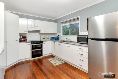 Property photo of 15 Dorsey Crescent Bundamba QLD 4304