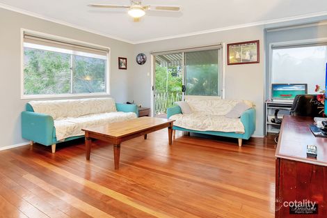 Property photo of 15 Dorsey Crescent Bundamba QLD 4304