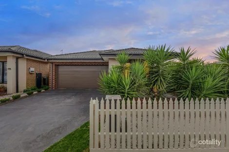 Property photo of 4 Griffin Street Pakenham VIC 3810