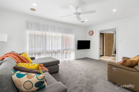 Property photo of 24 Katoomba Court Hamlyn Heights VIC 3215
