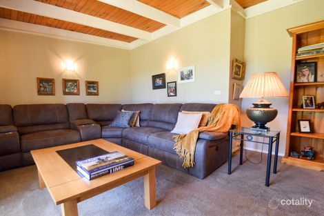 Property photo of 6 Jasprizza Avenue Young NSW 2594