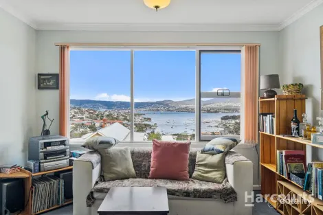 15 Boatta Rd, Lindisfarne, TAS 7015
