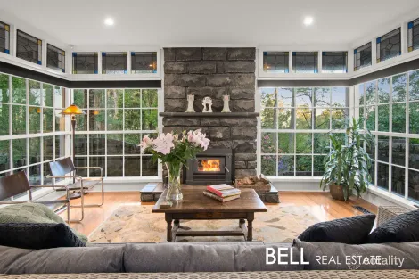 Property photo of 4 Ornata Road Mount Dandenong VIC 3767