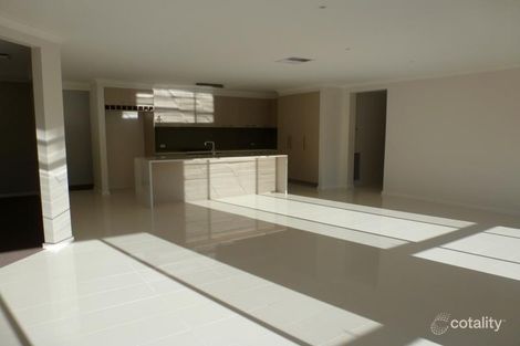 Property photo of 43 Craig Circuit Leneva VIC 3691