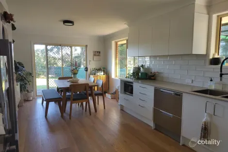 Property photo of 9 Conica Close Warabrook NSW 2304