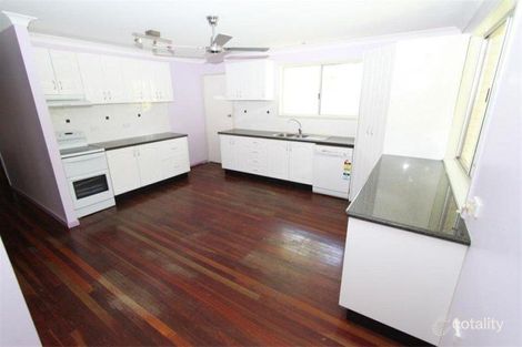 Property photo of 4 Macaulay Street Kawana QLD 4701