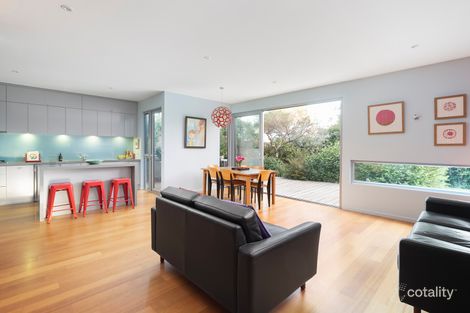 Property photo of 114 Christmas Street Northcote VIC 3070