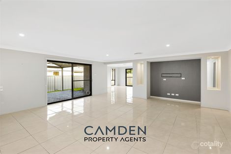 Property photo of 17 Beechey Circuit Oran Park NSW 2570