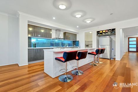 Property photo of 35 Elland Circuit Truganina VIC 3029