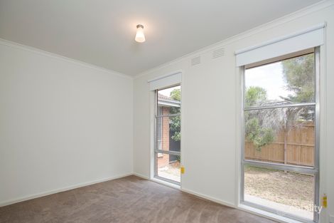 Property photo of 3 Windarra Court Mornington VIC 3931
