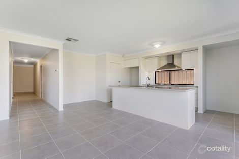 Property photo of 90 Sustainable Drive Craigieburn VIC 3064