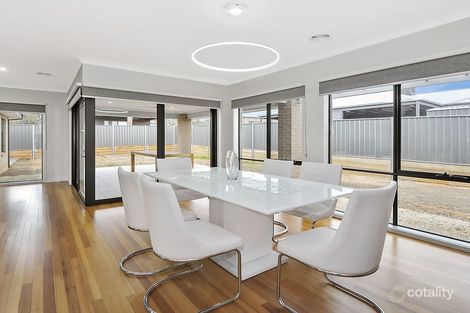 Property photo of 17 Central Court Maryborough VIC 3465