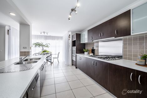 Property photo of 5 Stone Hill Circuit Cranbourne East VIC 3977