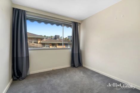 Property photo of 4/77 Yarra Street Heidelberg VIC 3084
