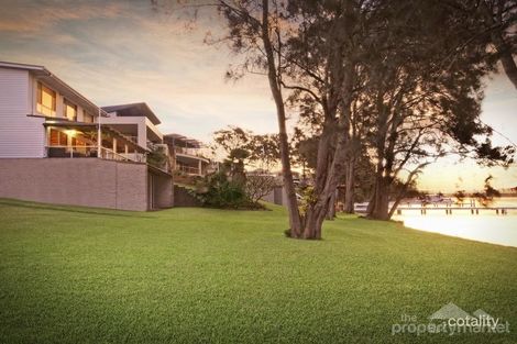 Property photo of 12 Bambury Avenue Summerland Point NSW 2259