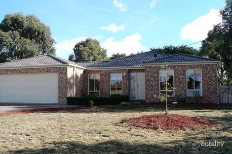 8 Kathryn St, Romsey, VIC 3434