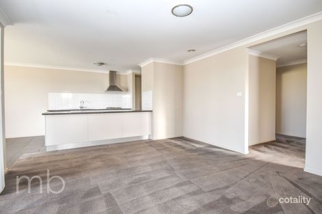Property photo of 11 Sullivan Circuit Orange NSW 2800