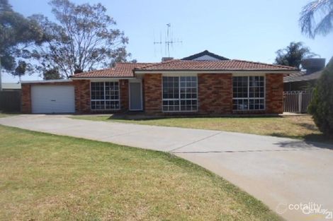 2 Guillan Pl, Parkes, NSW 2870