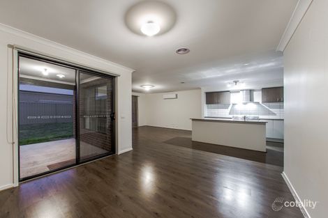 Property photo of 16 Scullin Street Cranbourne East VIC 3977