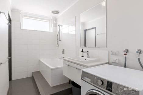 Property photo of 8/27 Roseberry Street Ascot Vale VIC 3032