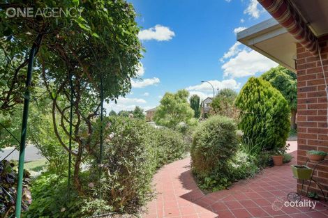 Property photo of 14 Magnolia Way Orange NSW 2800