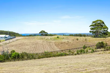 15 CLOVER ST, ROSEDALE, NSW 2536