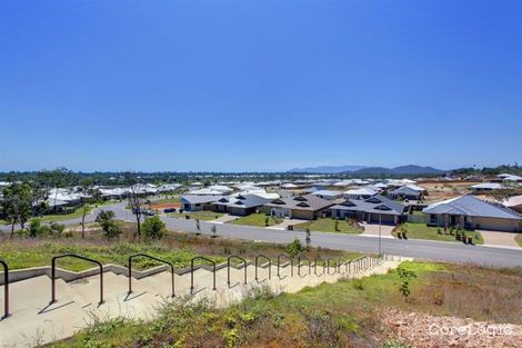 Property photo of 76 Hillock Crescent Bushland Beach QLD 4818
