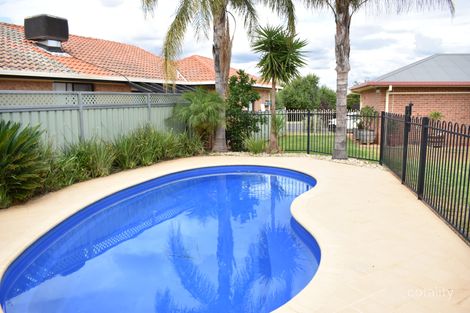 Property photo of 10 Cobden Place Parkes NSW 2870