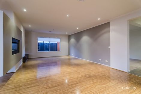 Property photo of 12 Hummingbird Boulevard Tarneit VIC 3029