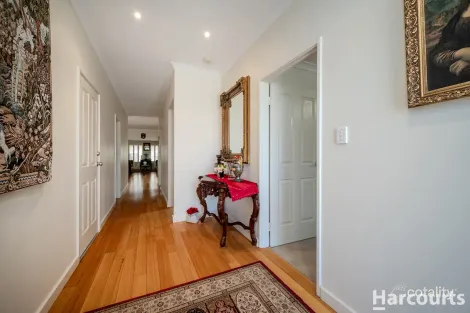 Property photo of 19 Bardeen Pass Carramar WA 6031