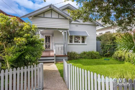 19 Orchard St, East Geelong, VIC 3219