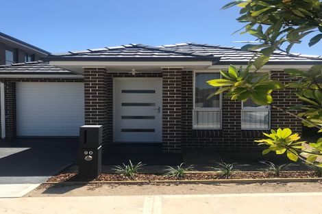 90 Buchan Ave, Edmondson Park, NSW 2174