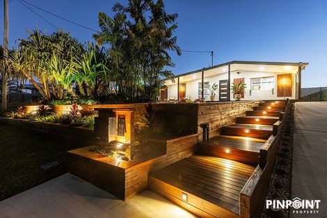 18 CORAL DR, BLACKS BEACH, QLD 4740
