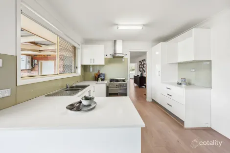 Property photo of 9 Skyfarmer Place Raby NSW 2566