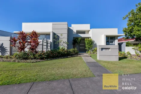 Property photo of 2819 Gracemere Drive Hope Island QLD 4212