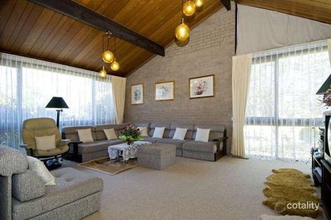 Property photo of 2 Carbost Court Macleod VIC 3085