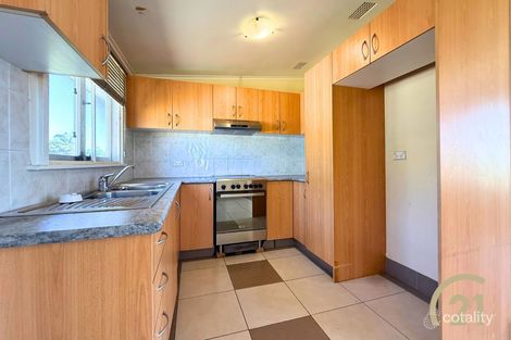 14 Welwyn Rd, Canley Heights, NSW 2166