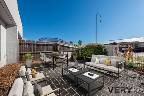 Property photo of 8 Rowland Street Macgregor ACT 2615