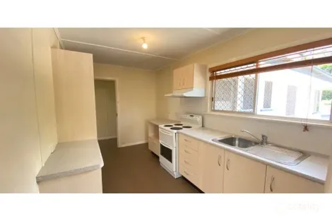 2/11 Woodford St, Holland Park West, QLD 4121