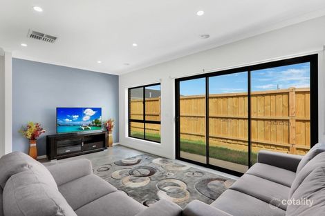 Property photo of 4 Puckle Avenue Mickleham VIC 3064