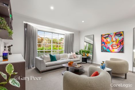 Property photo of 11 Carinya Crescent Caulfield North VIC 3161