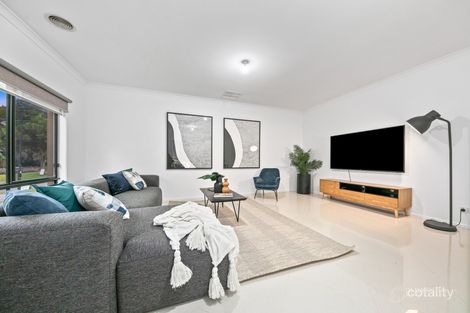 Property photo of 32 Highbury Circuit Craigieburn VIC 3064